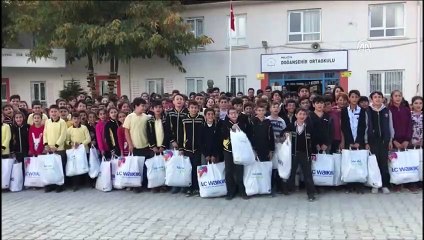 Belediye başkanından ilçedeki tüm öğrencilere kışlık kıyafet - MALATYA