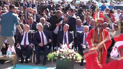 Bakan Turhan, Göller Ekspresi’nin Isparta-İzmir arasında ilk seferine uğurlanması törenine katıldı
