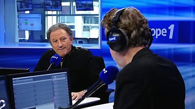 Michel Drucker se souvient du dernier SMS envoyé par Johnny Hallyday : Avec lui, c'est une longue histoire