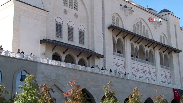 Cumhurbaşkanı Erdoğan, Cuma namazını Çamlıca Camii'nde kıldı