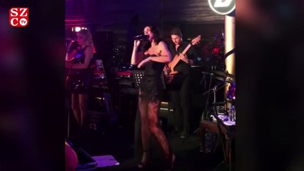 Defne Samyeli'nin canlı performansı