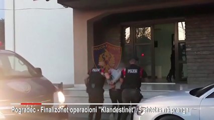 Ora News - Pogradec, kapen duke transportuar 19 klandestinë, 5 të arrestuar