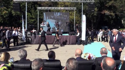 Bakan Turhan: 'Şehirlerimizi demir yoluyla birbirine bağladığımız gibi kıtaları da bağladık' - ISPARTA