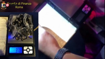 Roma, spacciava cocaina con il reddito di cittadinanza | Notizie.it