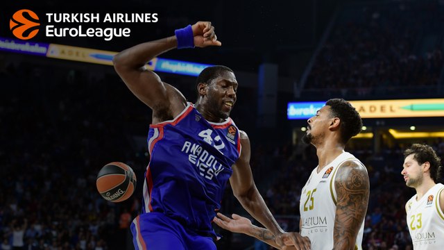 Anadolu Efes Istanbul defensive highlights vs. Real Madrid