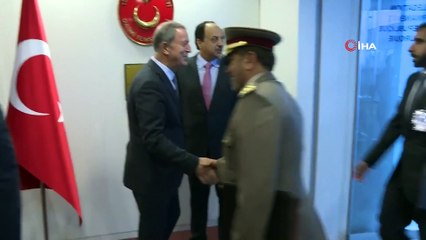 - Bakan Akar, Katar Başbakan Yardımcısı Al Attiyah ile bir araya geldi