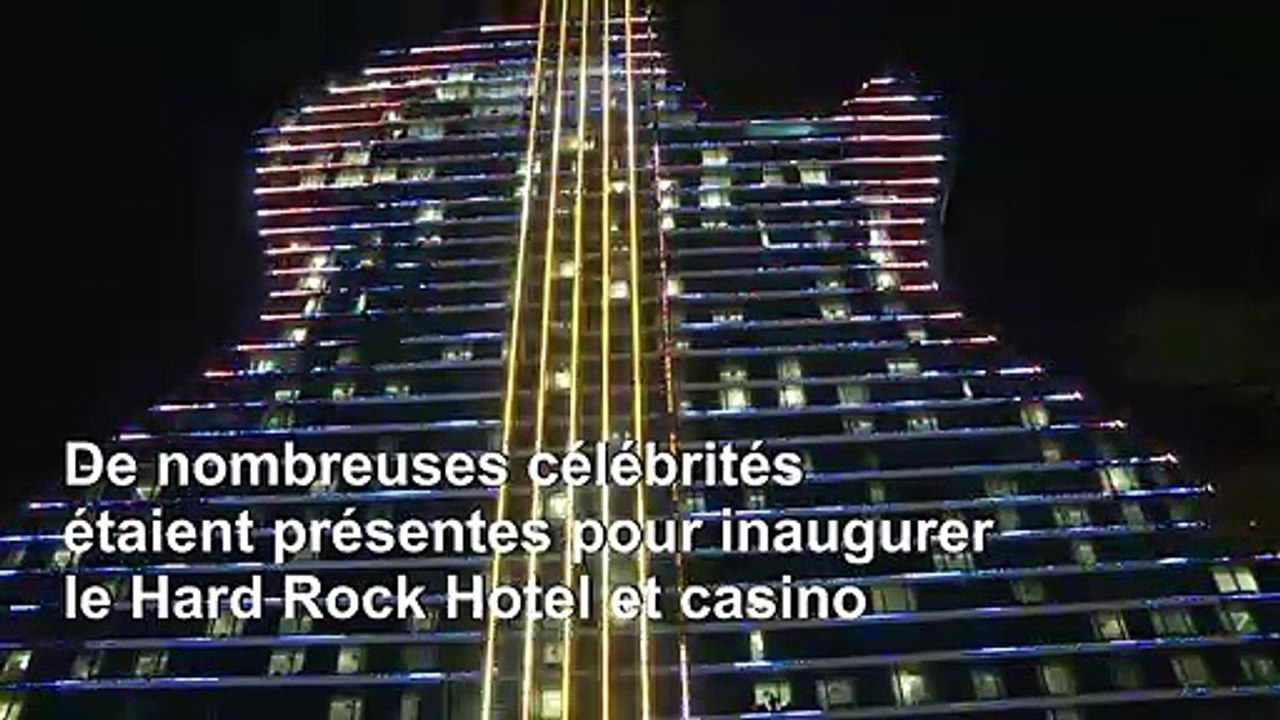 Hard Rock inaugure un immense hôtel en forme de guitare en Floride