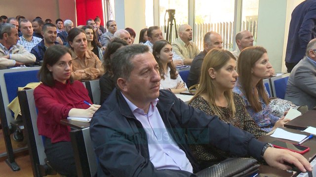 Klosi: Lejet mjedisore vetëm online nga 1 marsi i vitit 2020 - News, Lajme - Vizion Plus