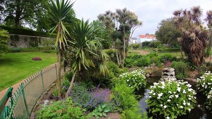 GUERNSEY - Exploring the island and its beautiful beaches!