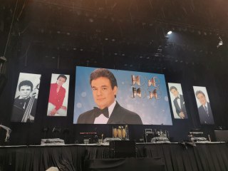 Alistan homenaje a José José en el Zócalo