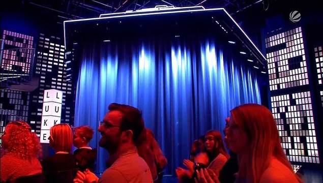 Conchita WURST - Hit me + Interview LUKE Die GreatNightShow 25.10.2019