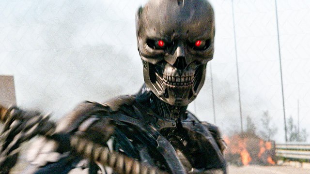 Terminator Dark Fate Film Clip - Sarah Connor vs Terminator