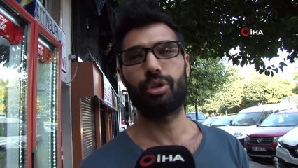 Seyir halindeki otomobil aniden yola çıkan Afgan gence çarptı: 1 ölü