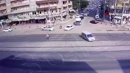 Mardin'de polis engelli vatandaşa kalkan oldu