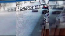 Antalya yolun ortasında yatan köpeği ezen sürücü kaçtı