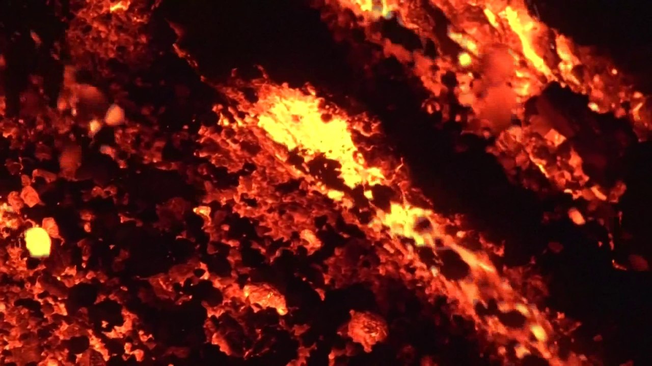 Sur l'île de la Réunion, le Piton de la Fournaise est entré en éruption pour la 5e fois depuis de début de l'année