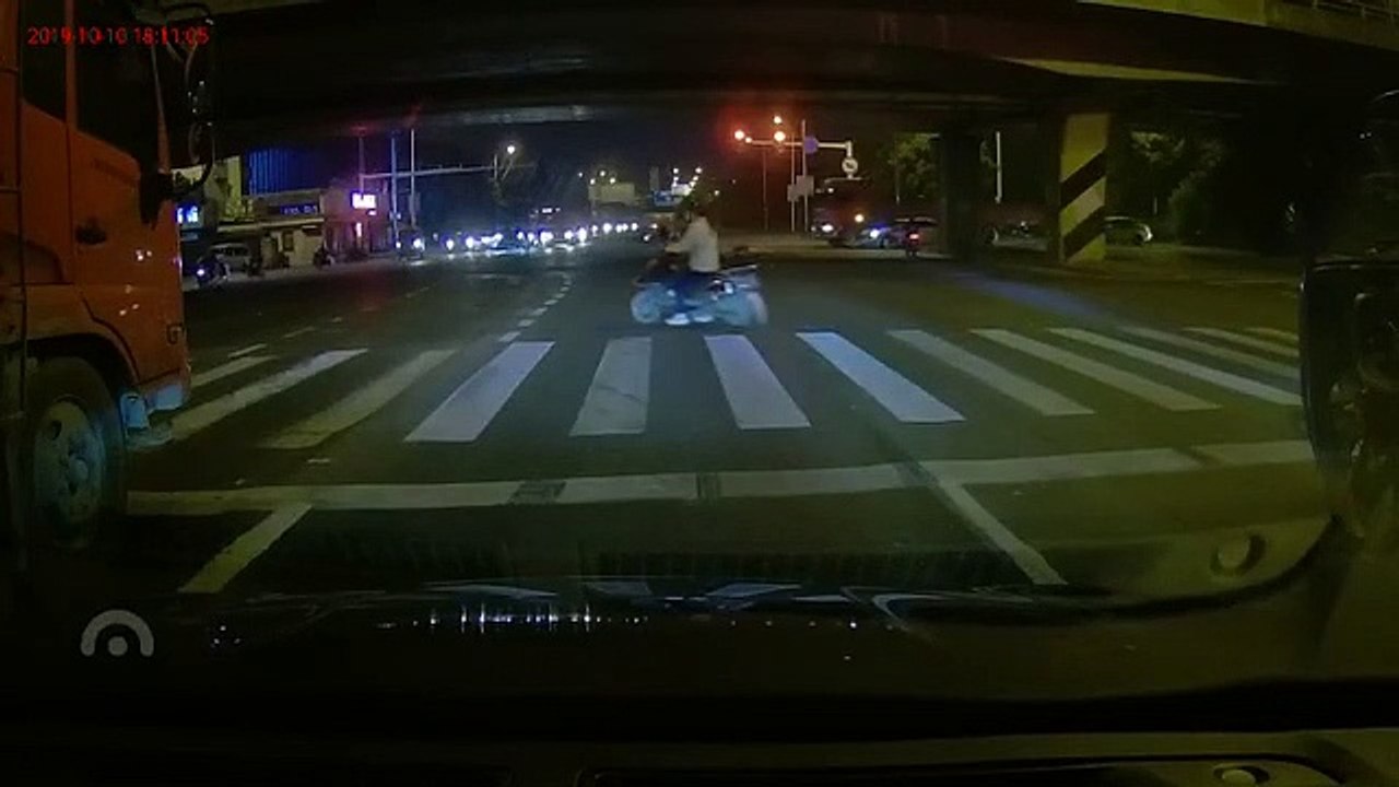 Large Bridge Suddenly Collapsed
