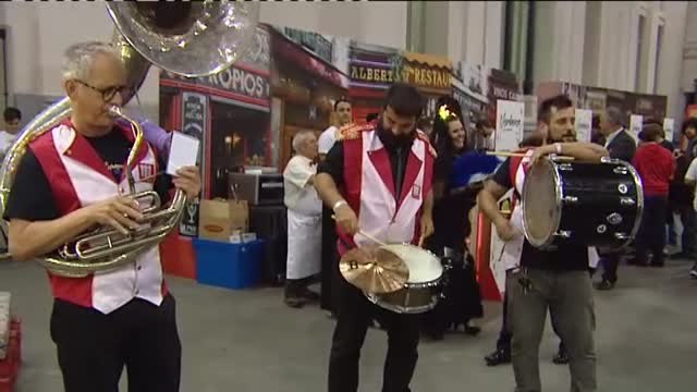 El Palacio de Cibeles de Madrid celebra su centenario con una gran verbena