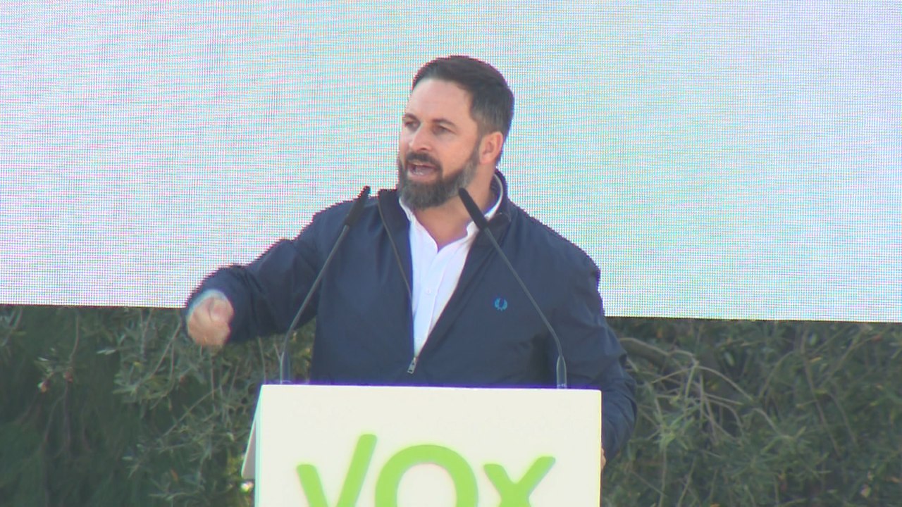 Vox llena Colón contra el separatismo: "Nos hemos quedado solos"