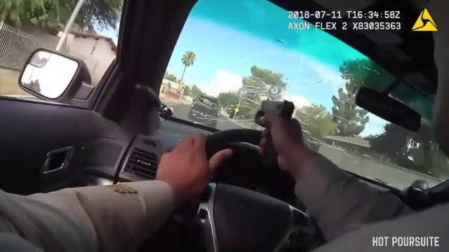 Il tir a travers le pare brise, Las Vegas - Course poursuite (Police Chase)