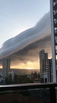 Ces nuages au dessus de Queensland Beach sont incroyables