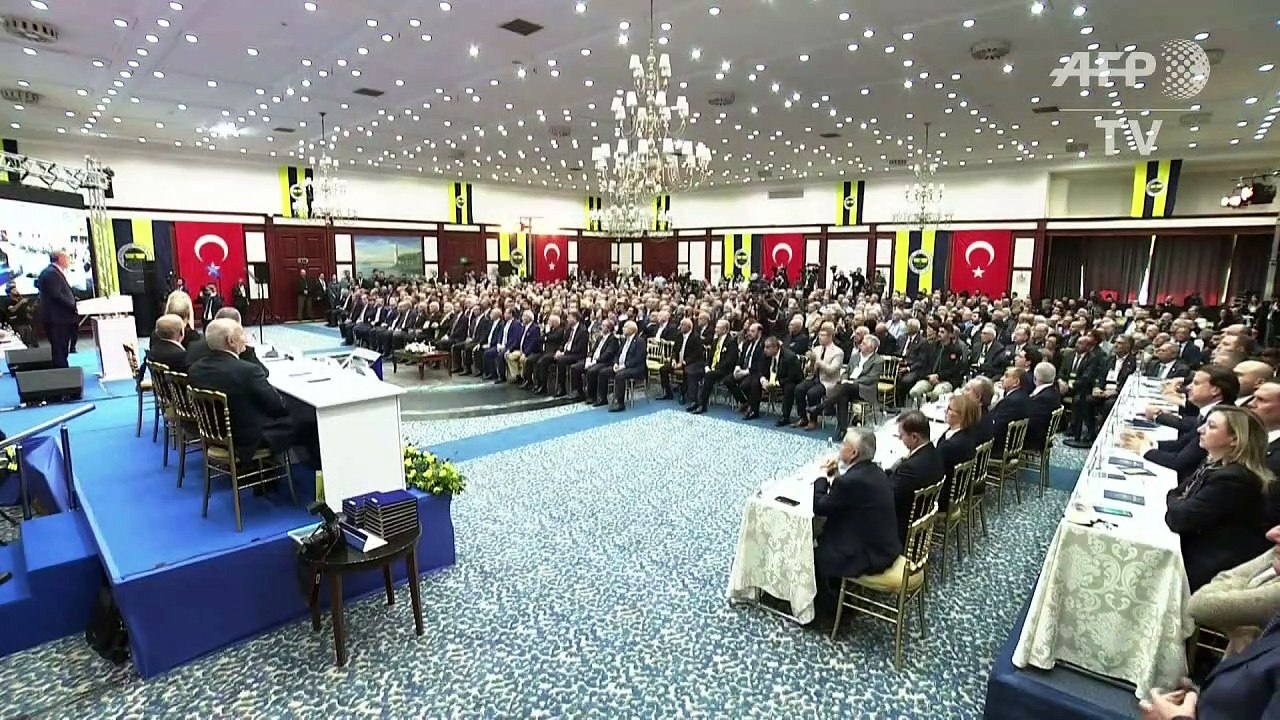 Erdogan ameaça expulsão