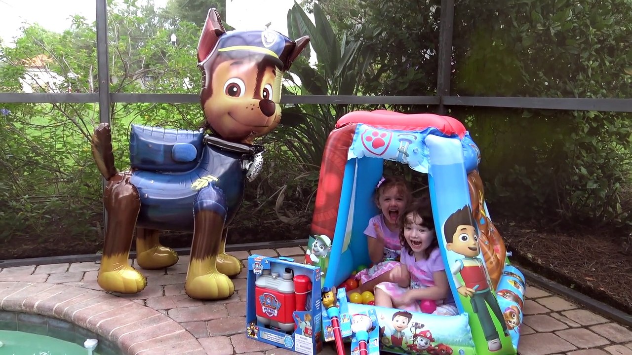 Patrulha Canina - Brincando na Piscina - Brinquedos e Surpresas