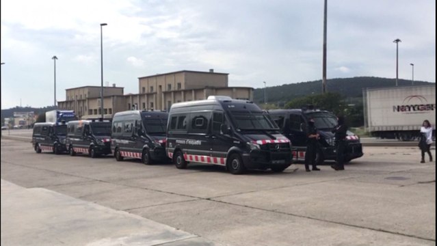 Efectivos policiales se despliegan en La Jonquera ante anuncio corte de los CDR
