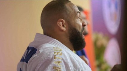 Télécharger la video: Abu Dhabi Judo Grand Slam nefes kesen maçlara sahne oldu