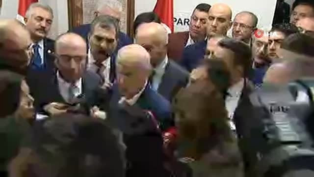 MHP Genel Başkanı Bahçeli, parti genel merkezinde açıklamalarda bulundu