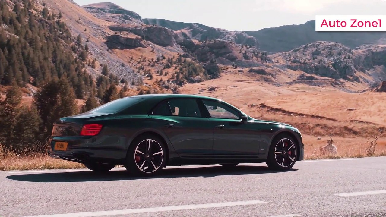 2020 Bentley Flying Spur driving test