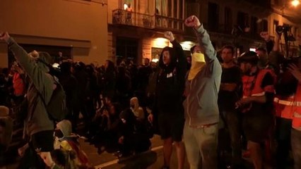 Mindestens 6 Verletzte bei Ausschreitungen im Zentrum Barcelonas