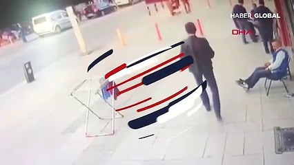 Anne ve kızın korku dolu anları kamerada