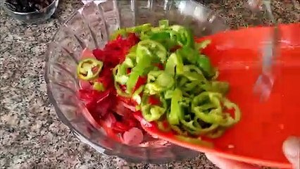 Evde Pizza Tarifi Nasıl Yapılır