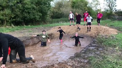 Zombie Run à Dour : les participants ont pris un bain de boue