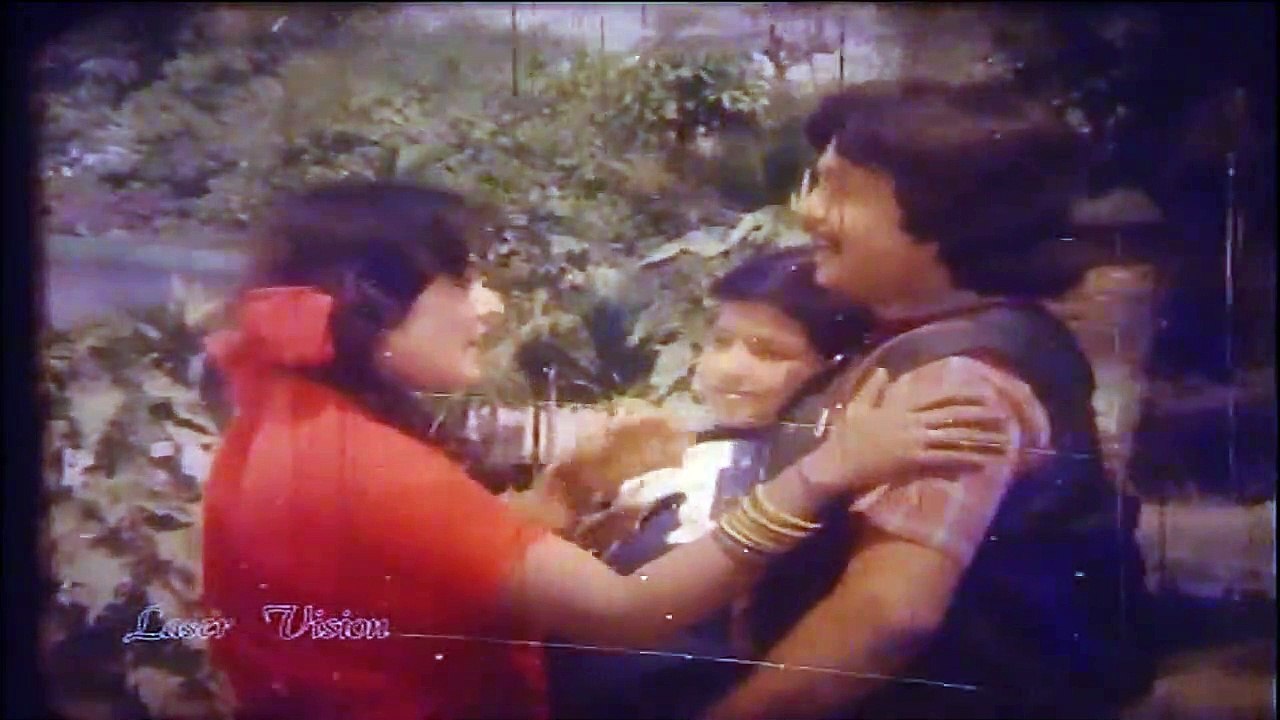Amader chhotto sukher neer, Film Shikol, আমাদের ছোট্ট সুখের নীড়ে, ছায়াছবি- শিকল,