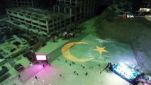 3 bin 250 adet mumdan Türk bayrağı yaptılar