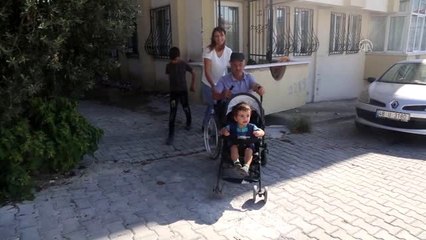 Kızı babasına, dedesi torununa "hareket" katıyor