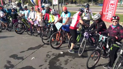 Bursa’da ilginç gelin konvoyu...Trafik kilitlendi herkes onlara baktı