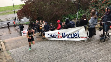 L’épreuve des 121 marches de la butte Saint-Anne