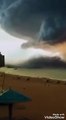 لحظة دخول العاصفة الضخمة ميديكان الي شواطئ الاسكندرية وبرد كثيف علي السعودية