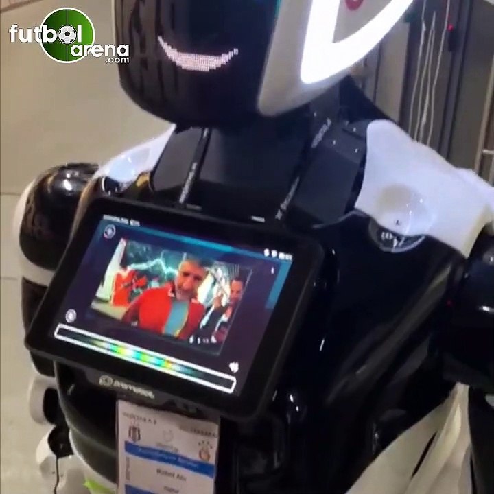 "Robot Abi" Beşiktaş'ı bekliyor