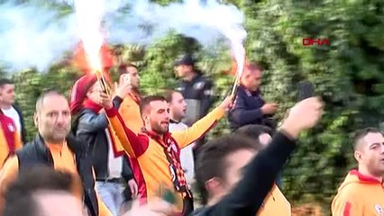 Spor galatasaray taraftarı stada ulaştı