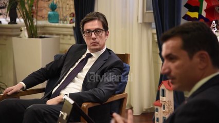 Pendarovski merr Celesin e Tiranes