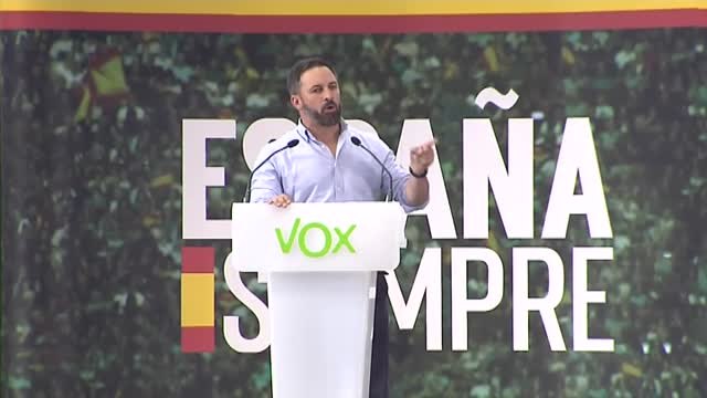 Abascal culpa del golpe de Estado en Cataluña a Puyol, Mas, Puigdemont y Torra, el 'capo' de los CDR