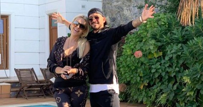 Selin Ciğerci ve Gökhan Çıra çiftinden 'Bekarlığa veda' fotoğrafı