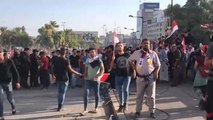 احتجاجات العراق تتواصل والحكومة تنشر قوات مكافحة الإرهاب