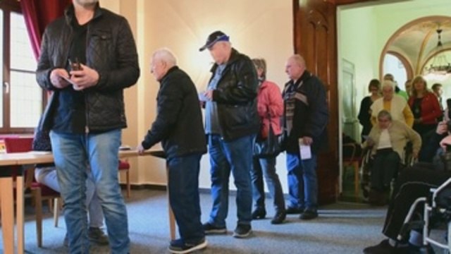 La Izquierda salva los comicios en el este alemán frente al empuje ultra