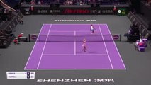 Osaka overcomes Kvitova at WTA Finals