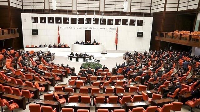 TBMM Hayvan Haklarını Araştırma Komisyonu'ndan dikkat çeken rapor: Artık şapkadan tavşan çıkmasın